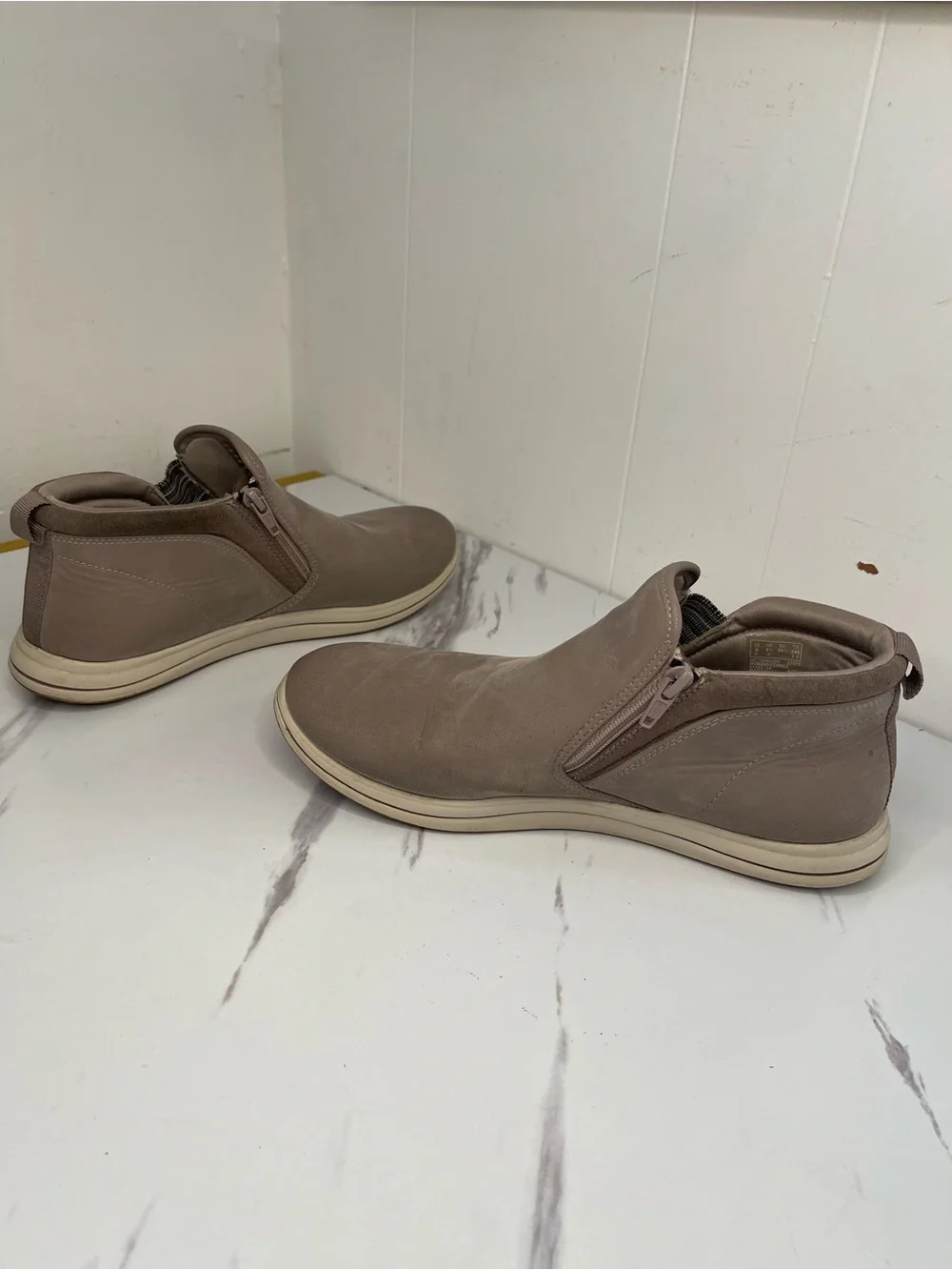 Clarks Cloudsteppers Casual Booties-Breeze Clover-Taupe- Size 8.5M